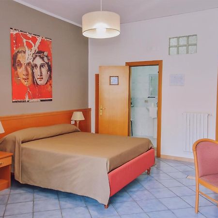 Hotel Piccolo Sogno ปอมเปอี ภายนอก รูปภาพ
