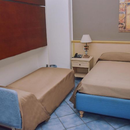 Hotel Piccolo Sogno ปอมเปอี ภายนอก รูปภาพ