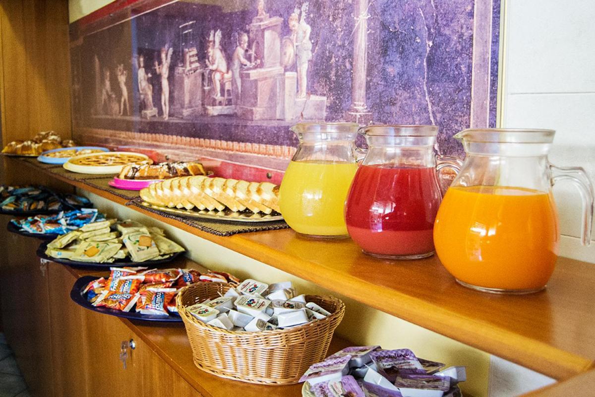 Hotel Piccolo Sogno ปอมเปอี ภายนอก รูปภาพ