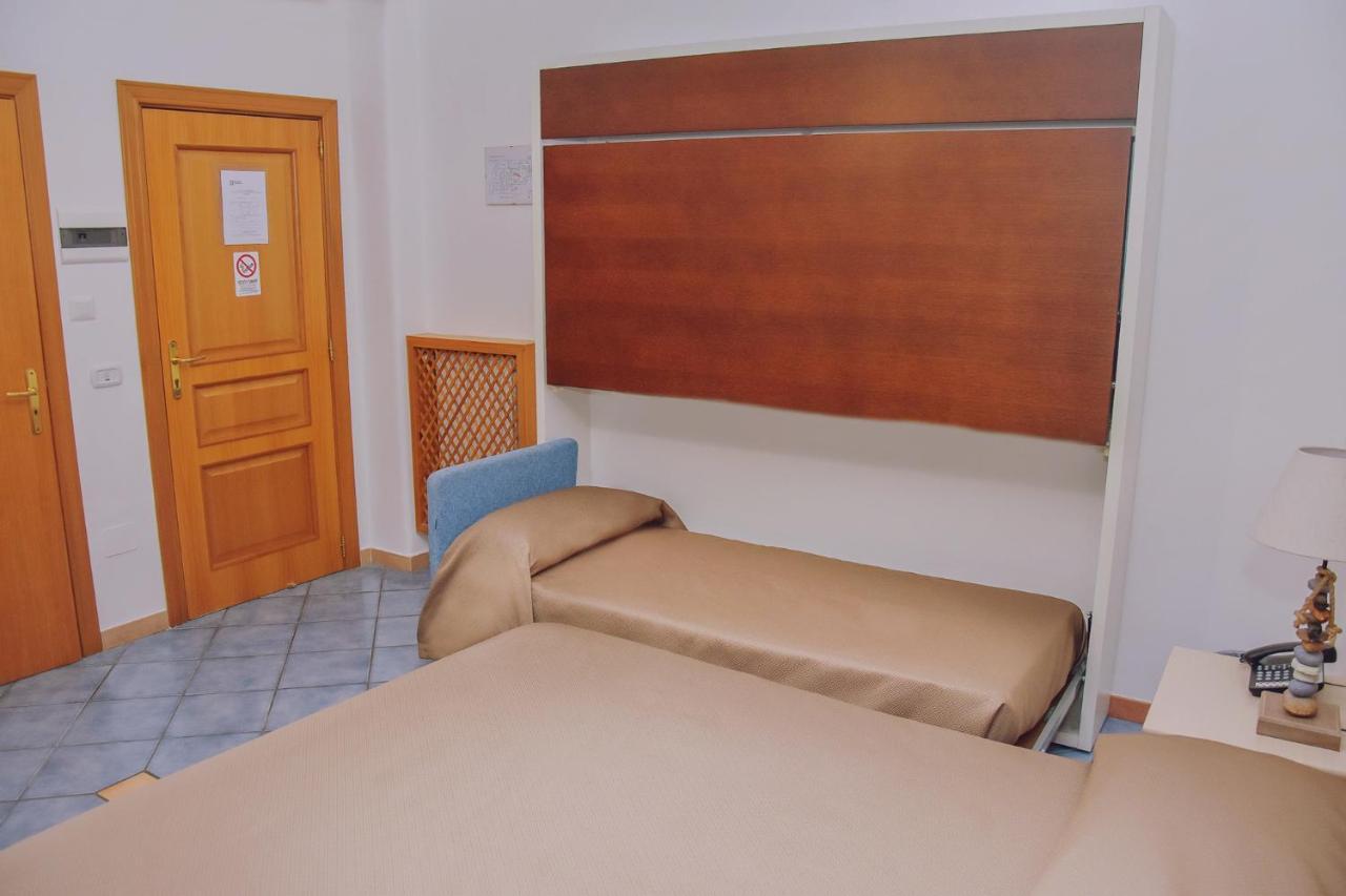 Hotel Piccolo Sogno ปอมเปอี ภายนอก รูปภาพ