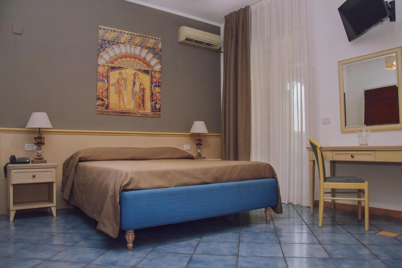 Hotel Piccolo Sogno ปอมเปอี ภายนอก รูปภาพ
