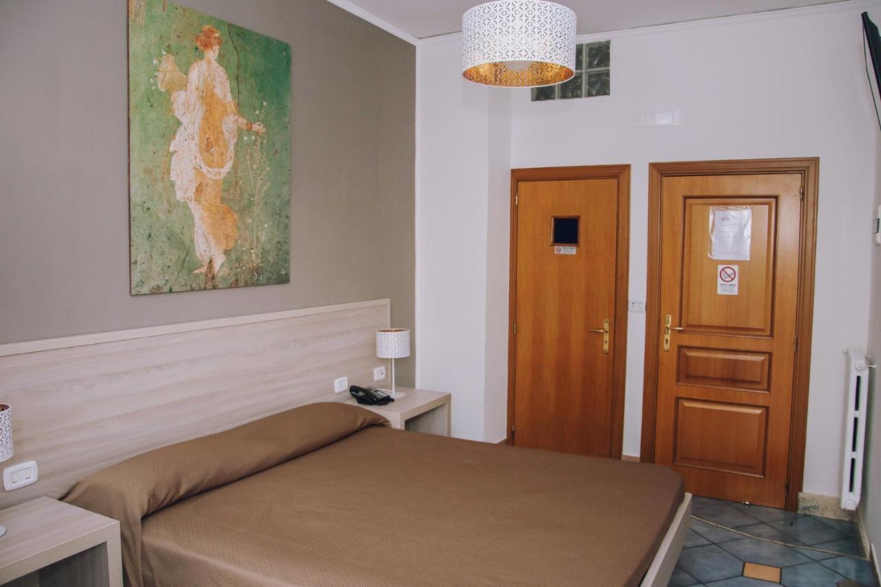 Hotel Piccolo Sogno ปอมเปอี ภายนอก รูปภาพ
