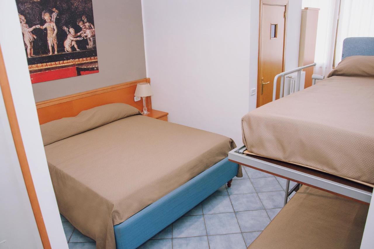 Hotel Piccolo Sogno ปอมเปอี ภายนอก รูปภาพ