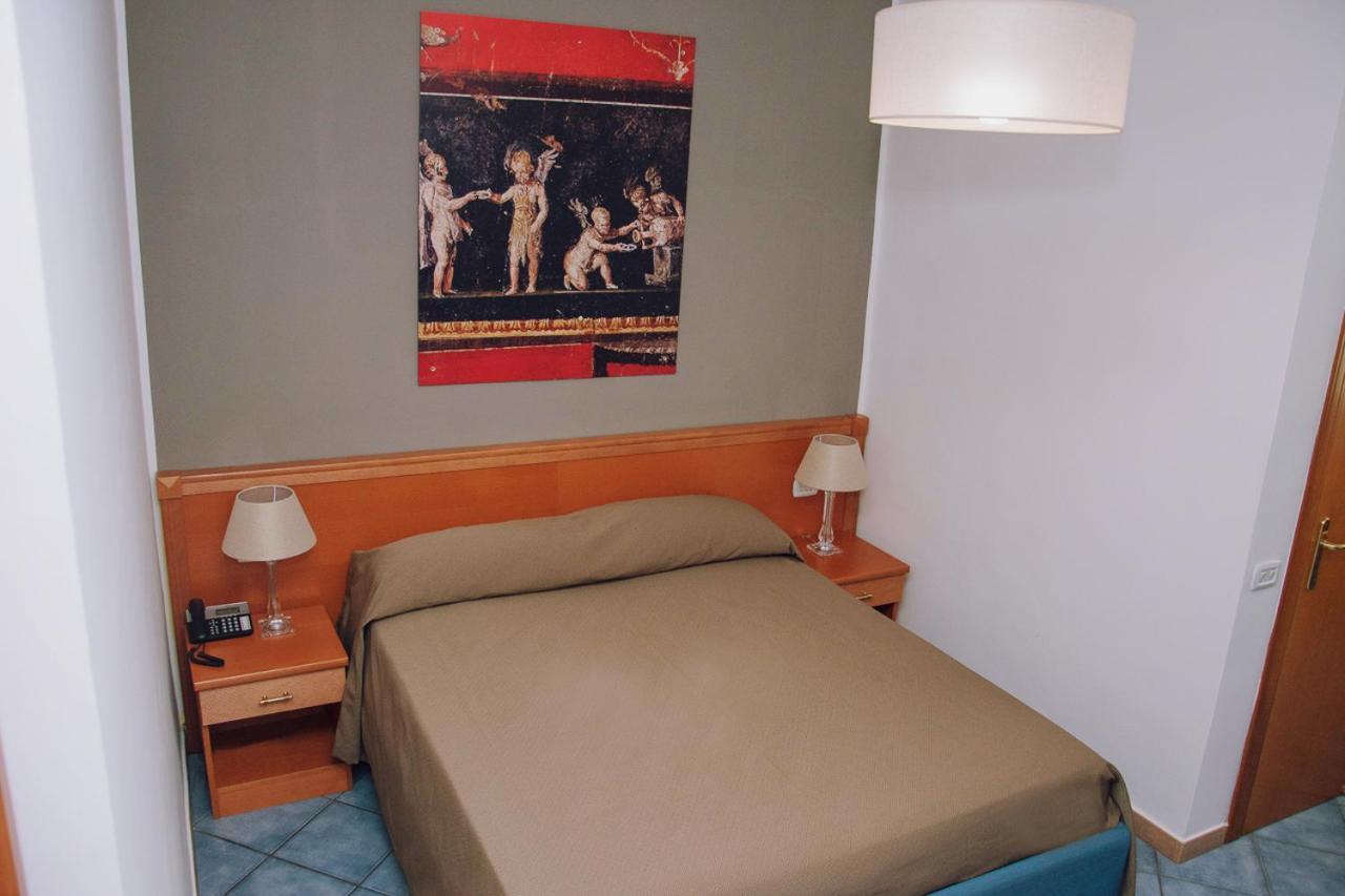 Hotel Piccolo Sogno ปอมเปอี ภายนอก รูปภาพ
