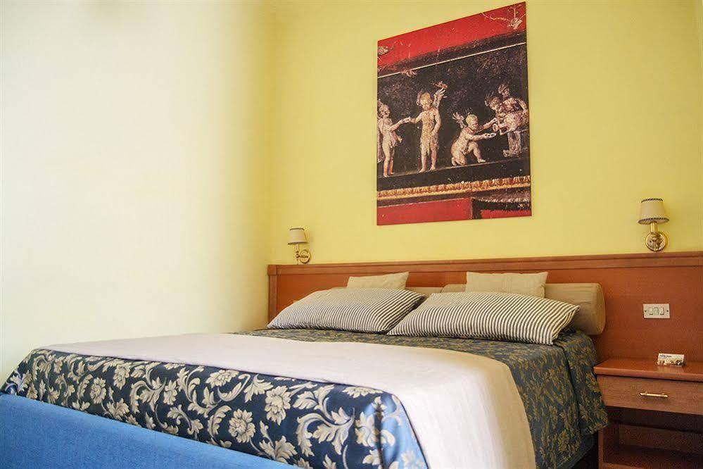 Hotel Piccolo Sogno ปอมเปอี ภายนอก รูปภาพ